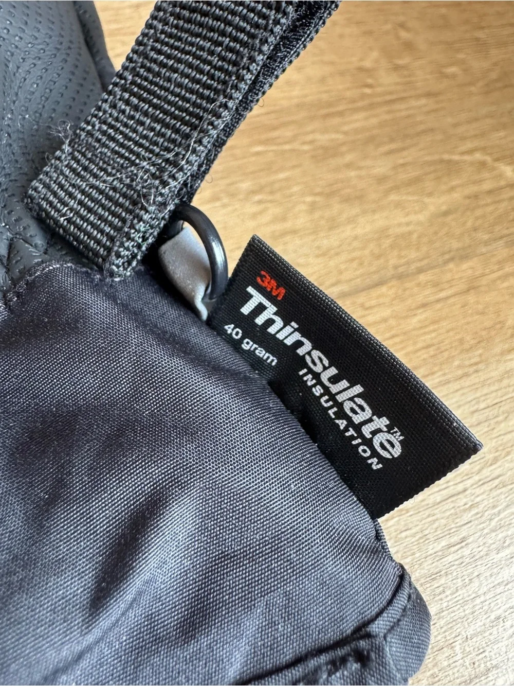 3M Thinsulate Black Adventure Zone Kids Mittens